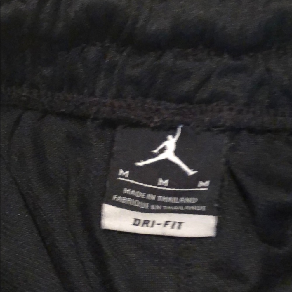 Jordan shorts - Picture 2 of 4
